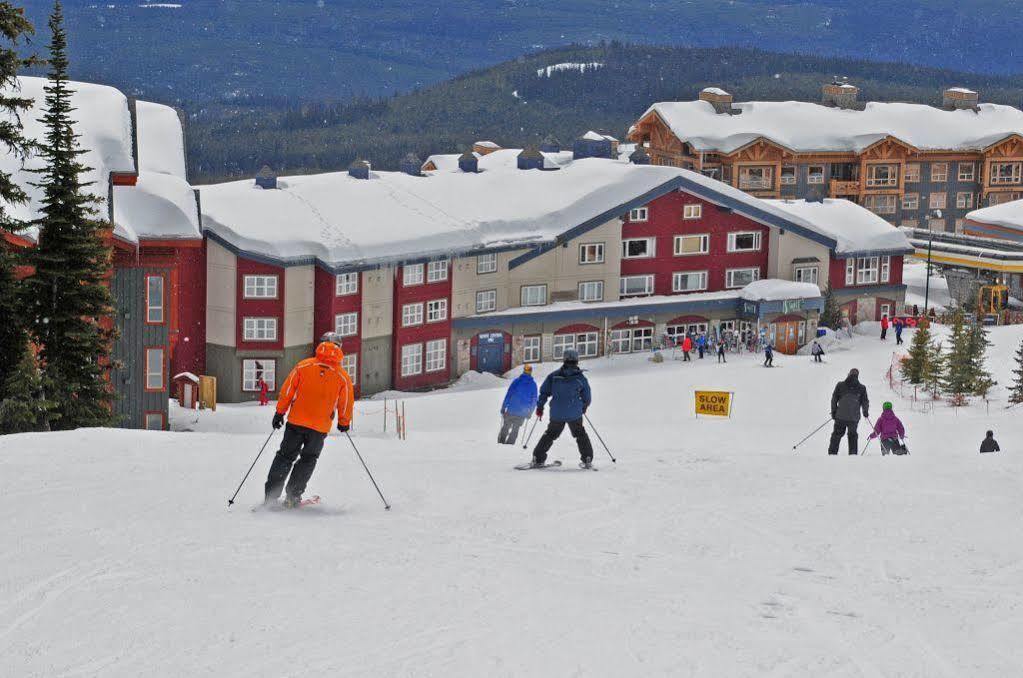 White Crystal Inn Big White Extérieur photo